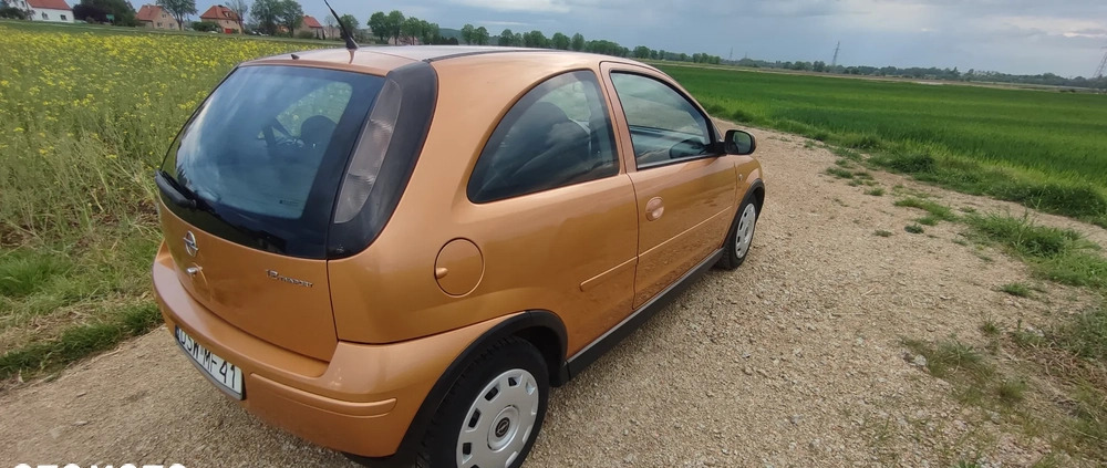 Opel Corsa cena 6400 przebieg: 207808, rok produkcji 2005 z Strzegom małe 781